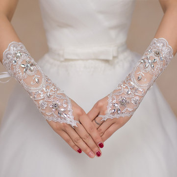 

Bride Long Lace Fingerless Gloves
